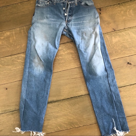 VINTAGE LEVIS! - Picture 3 of 3